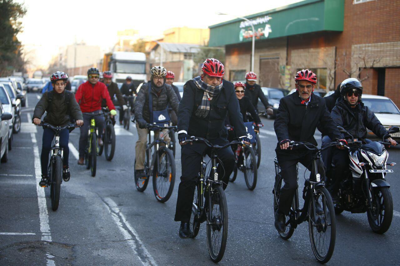 باز هم سه شنبه و باز هم شهردار سوار بر دوچرخه