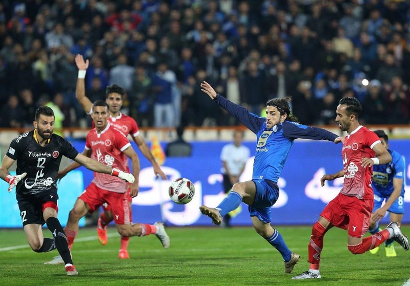 تساوی‌ بدون گل استقلال و پدیده