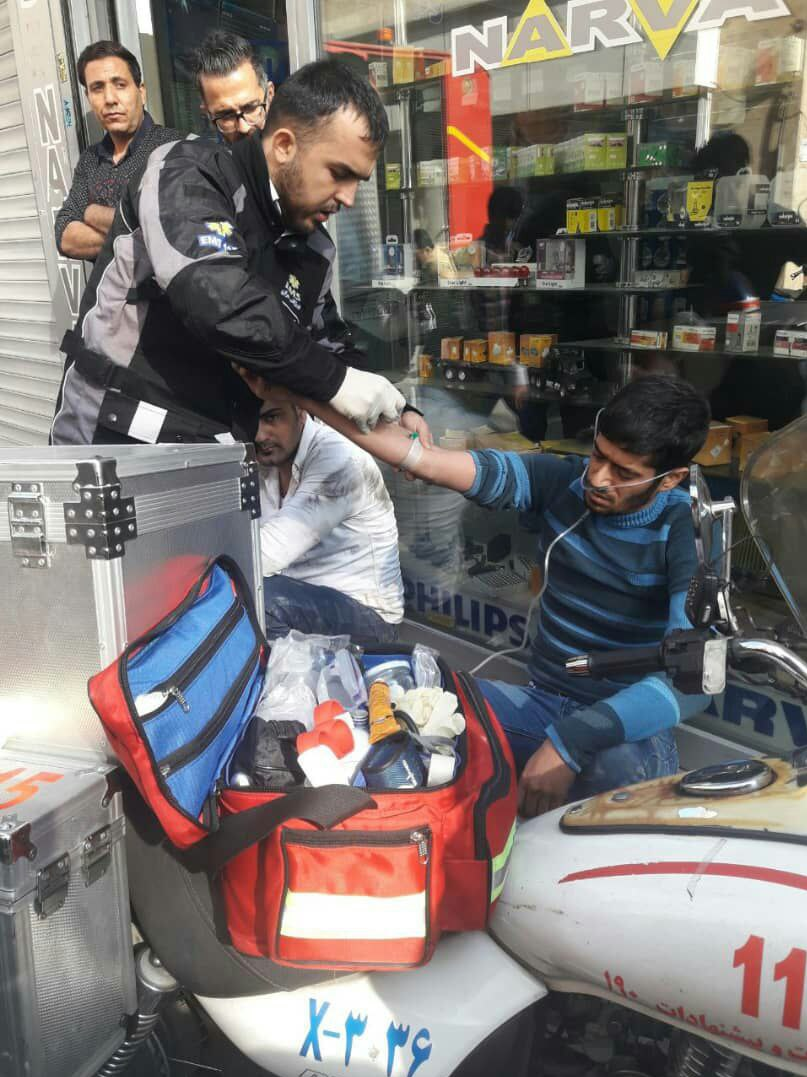 آتش سوزی گسترده انبار لوازم یدکی خودرو در تهران/ 13 مصدوم (+عکس) آتش سوزی گسترده انبار لوازم یدکی خودرو در تهران/ 13 مصدوم (+عکس)