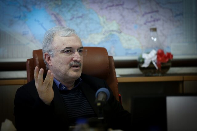 نامه وزیر بهداشت به سازمان جهانی بهداشت: آمریکا دسترسی ایران به دارو را محدود کرده است