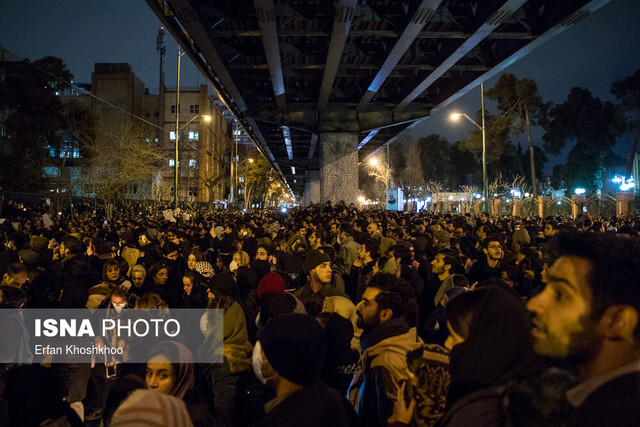 بازداشت ۳۰ نفر در تجمعات چند روز اخیر بازداشت ۳۰ نفر در تجمعات چند روز اخیر