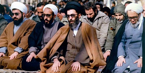 نماز جمعه تهران و چهلمین سالگرد انتصاب آیت الله خامنه ای با حکم امام خمینی/ این حکم را با هیچ چیز عوض نمی‌کنم