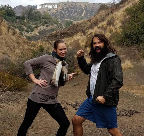 شغل عجیب به انسان‌ها و سگ‌ها