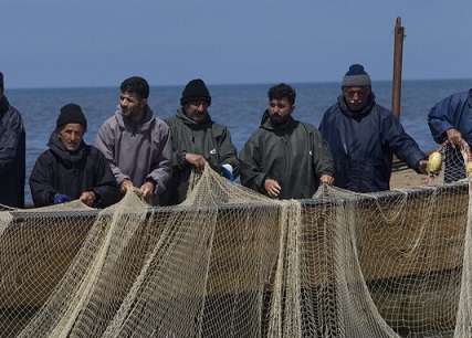 سهمیه بنزین قایق‌های صیادی ۱۲۰۰ لیتر شد