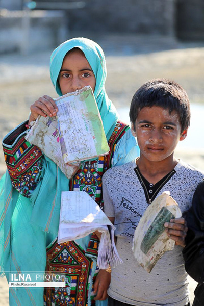 ارسال کتب‌ درسی رایگان به مناطق سیل‌زده