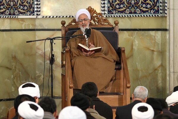 آیت الله جوادی آملی: اگر ما واقعاً طمعی در مال نمی‌کردیم، اکنون مشکلی نداشتیم