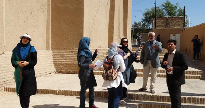 راهنمایان گردشگری؛ دوستداران وطن راهنمایان گردشگری؛ دوستداران وطن