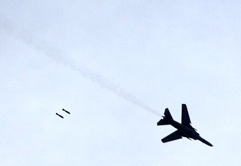 نیروهای ترکیه یک جنگنده سوریه را هدف قرار دادند