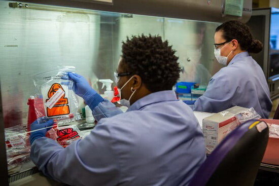 اعلام وضعیت فوق العاده در آمریکا در پی فوت ۲۱ مبتلا به کرونا