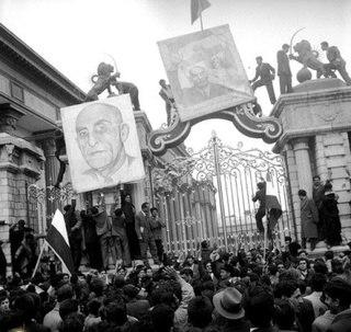 گام جا مانده مصدق در قراردادهای نفتی