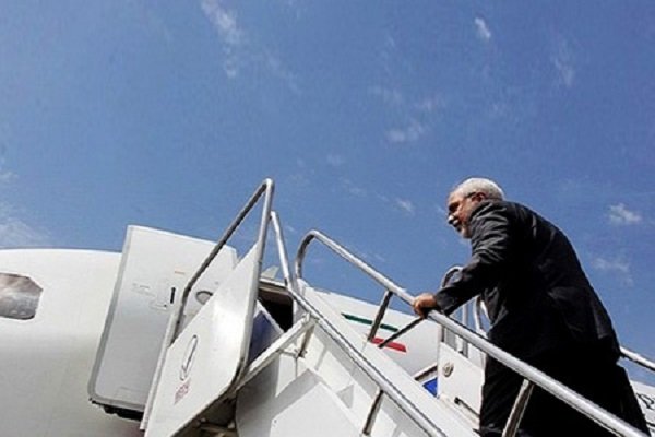 ظریف تهران را به مقصد دوحه ترک کرد