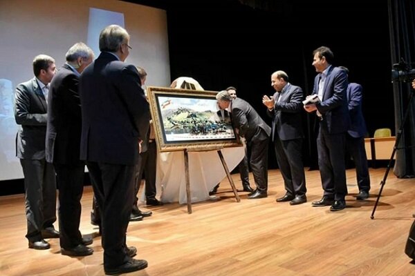 وزیر کشور: بودجه دولتی برای دستیابی به توسعه نقشی ندارد