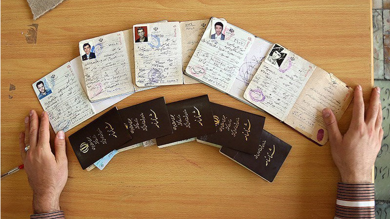 نایب رئیس کمیسیون قضایی مجلس: اعطای تابعیت ایرانی برای فرزندان زنان ایرانی نه خلاف قانون است نه خلاف شرع نایب رئیس کمیسیون قضایی مجلس: اعطای تابعیت ایرانی برای فرزندان زنان ایرانی نه خلاف قانون است نه خلاف شرع