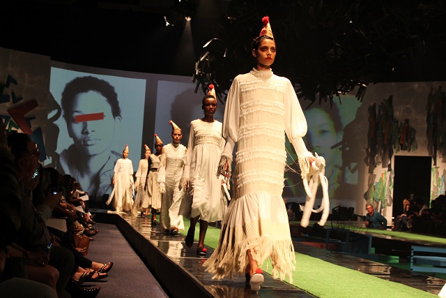 اثرات صنعت مد بر محیط زیست اثرات صنعت مد بر محیط زیست