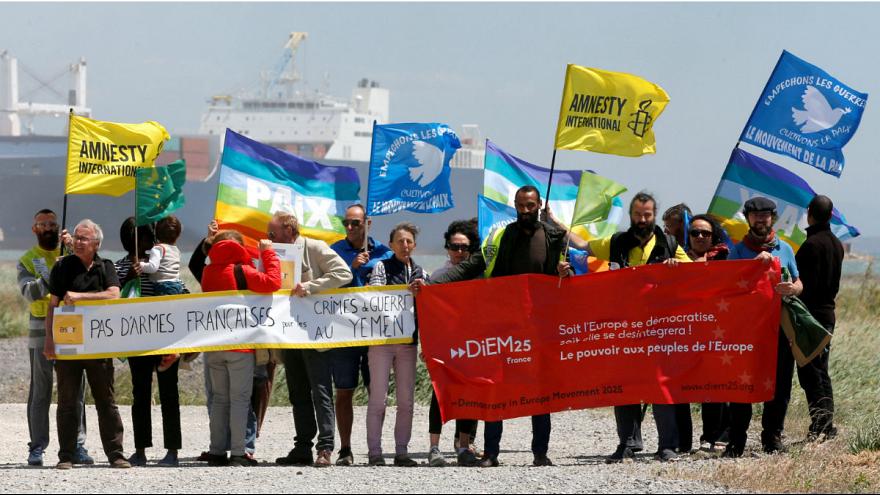 اعتراض روزنامه‌نگاران فرانسوی به احضارهای امنیتی در مورد جنگ یمن