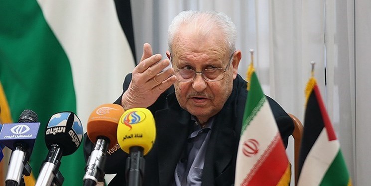 سفیر فلسطین: بزودی در قدس به امامت آیتالله خامنهای نمازجماعت میخوانیم سفیر فلسطین: بزودی در قدس به امامت آیتالله خامنهای نمازجماعت میخوانیم