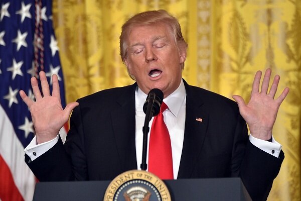 ترامپ: سفیر انگلیس در آمریکا آدم بسیار احمقی است