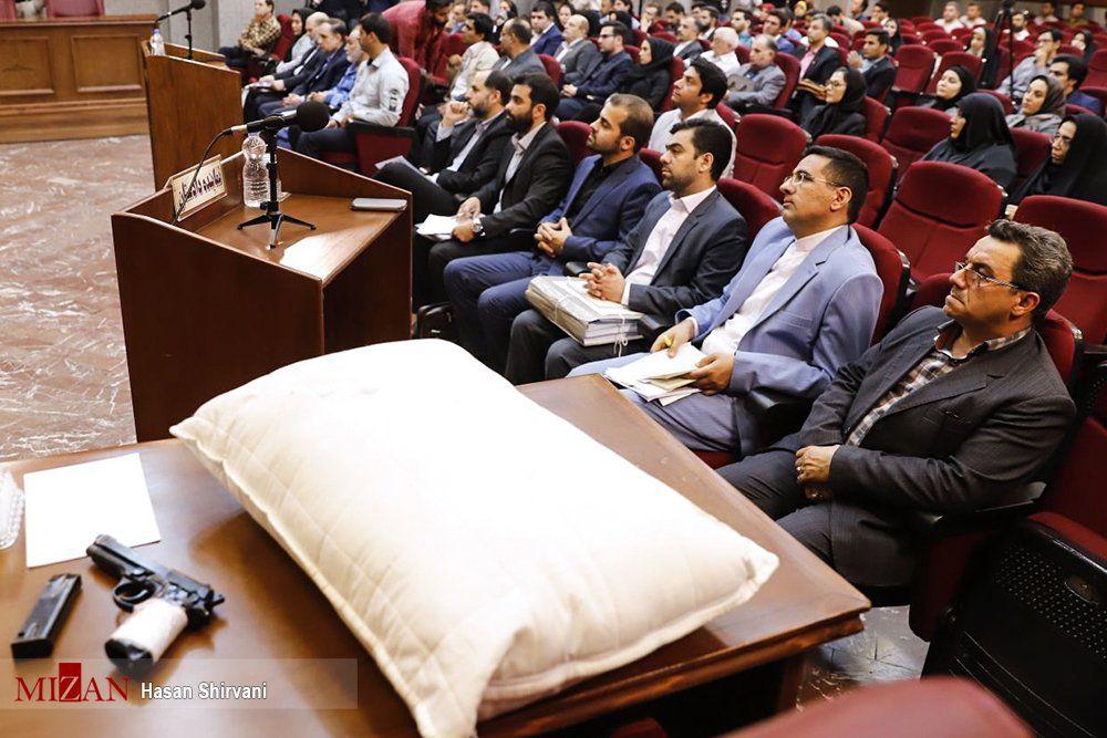 محاکمه علنی نجفی به اتهام قتل همسر (+فیلم و عکس) محاکمه علنی نجفی به اتهام قتل همسر (+فیلم و عکس)