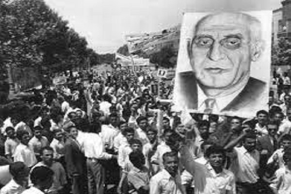 30 تیر؛ قیام برای بازگشت دکتر مصدق/ نخست‌وزیری که نمی‌خواست بی‌اختیار کار کند