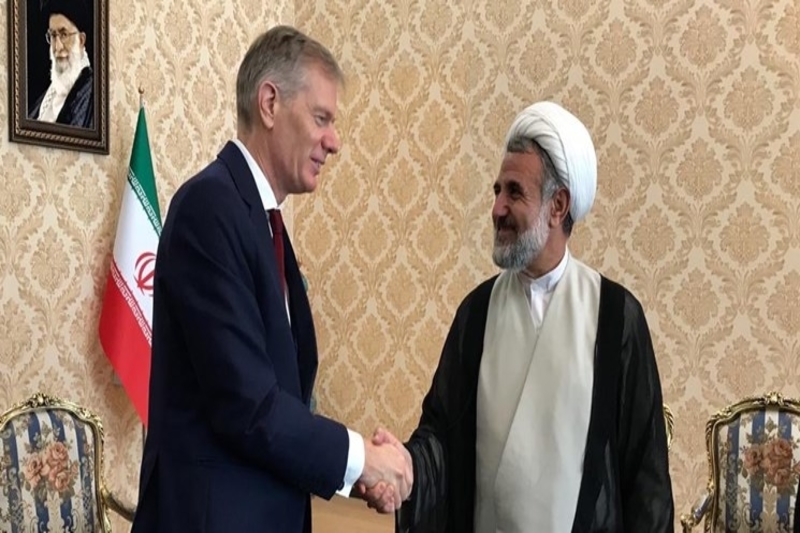 اظهارات ذوالنور درباره دیدارش با سفیر بریتانیا/ 15 سفیر در نوبت دیدار هستند