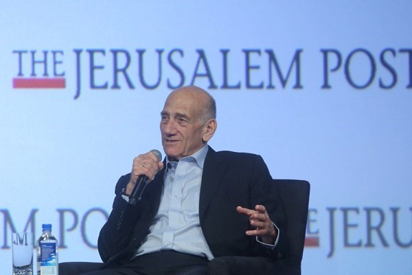 نخست وزیر اسبق اسرائیل از ترس بازداشت سفرش به سوئیس را لغو کرد