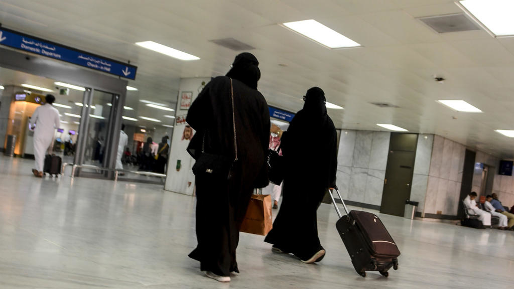 آغاز سفرهای زنانه در عربستان سعودی آغاز سفرهای زنانه در عربستان سعودی