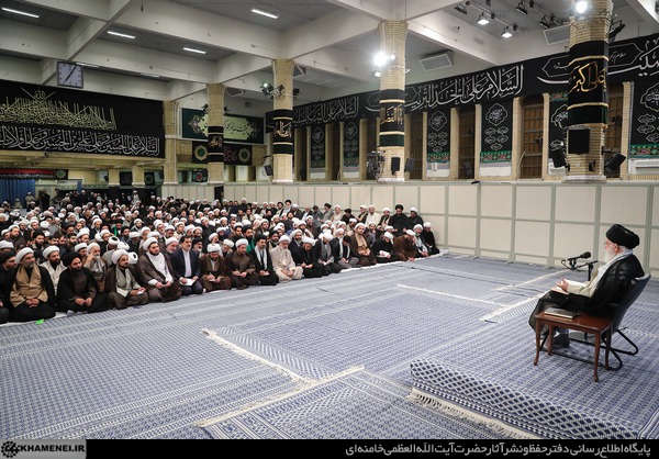 مقام معظم رهبری: همه مسئولان جمهوری اسلامی یکصدا معتقدند که با آمریکا در هیچ سطحی مذاکره نخواهد شد مقام معظم رهبری: همه مسئولان جمهوری اسلامی یکصدا معتقدند که با آمریکا در هیچ سطحی مذاکره نخواهد شد