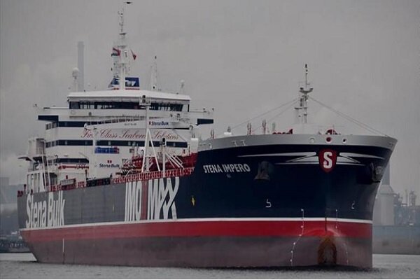 کشتیرانی: نفتکش انگلیسی توقیف شده در بندرعباس تا چند ساعت آینده آزاد می‌شود