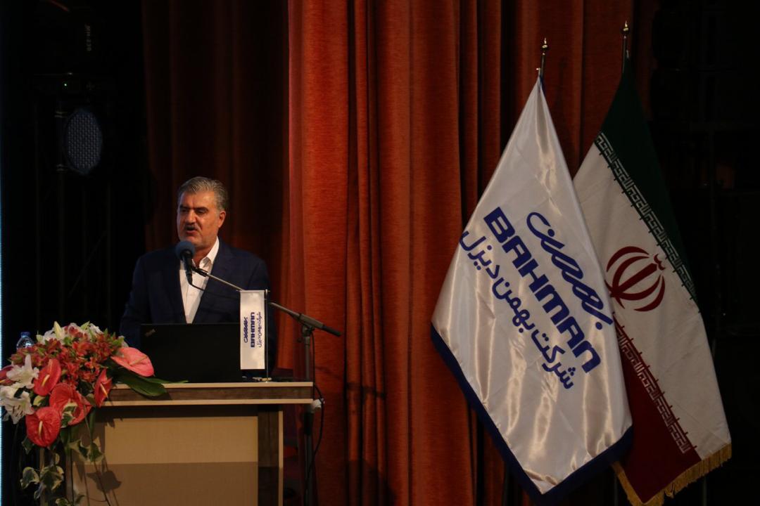 باید از شیلر و شیلر آفرینان حمایت کنیم