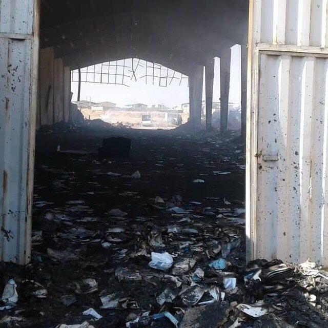 آتش‌سوزی در انبار یک نشر(+عکس)