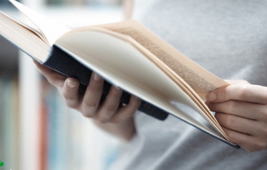 صدا و سیما دغدغه‌ای برای کتابخوانی مردم ندارد