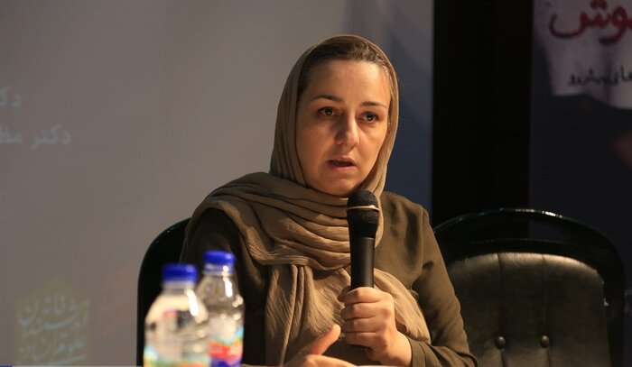 ما هر روز به کودکان زباله‌گرد نیشخند می‌زنیم