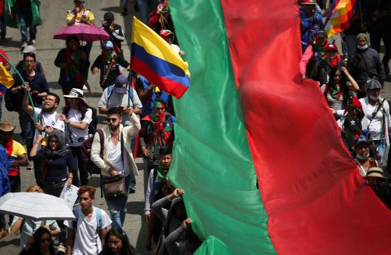 اعتراضات رقصان کلمبیا (+عکس)/ تجمع 40 هزار نفری در مرکز پایتخت
