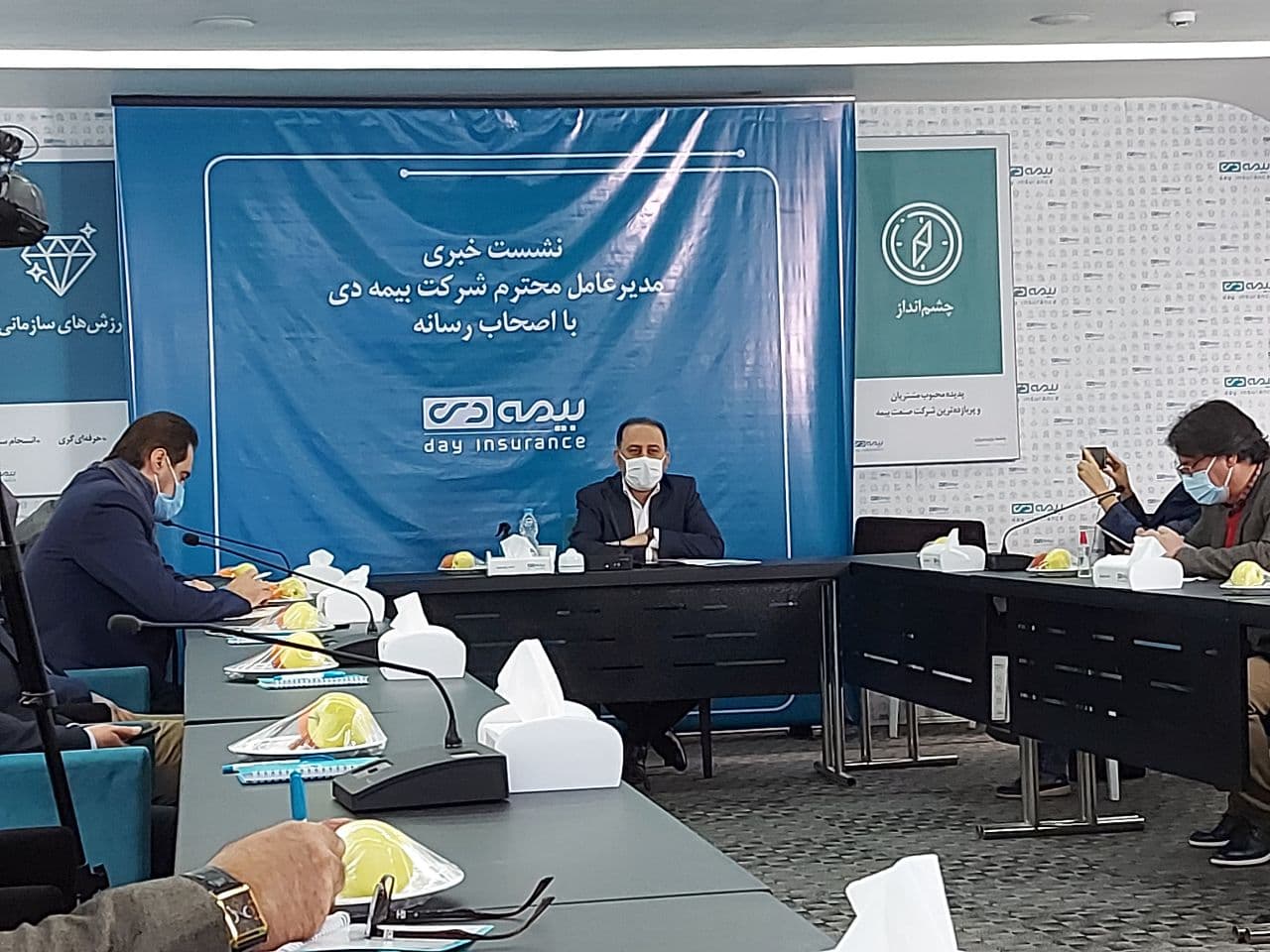 مدیر عامل بیمه دی:سود 919 میلیاردی  بیمه در 6 ماهه سال 99 / ارائه بیمه نامه کرونا به عموم مردم