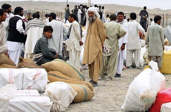 کرونا؛ بیکاریِ باربران مرزی و دستِ بسته‌ی دولت