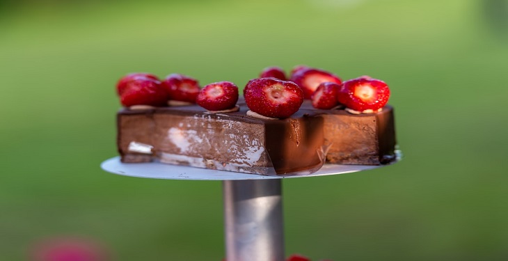 5 تنقلات سالم و خوشمزه که می توانید به راحتی آنها را با آبنبات جایگزین کنید 5 تنقلات سالم و خوشمزه که می توانید به راحتی آنها را با آبنبات جایگزین کنید