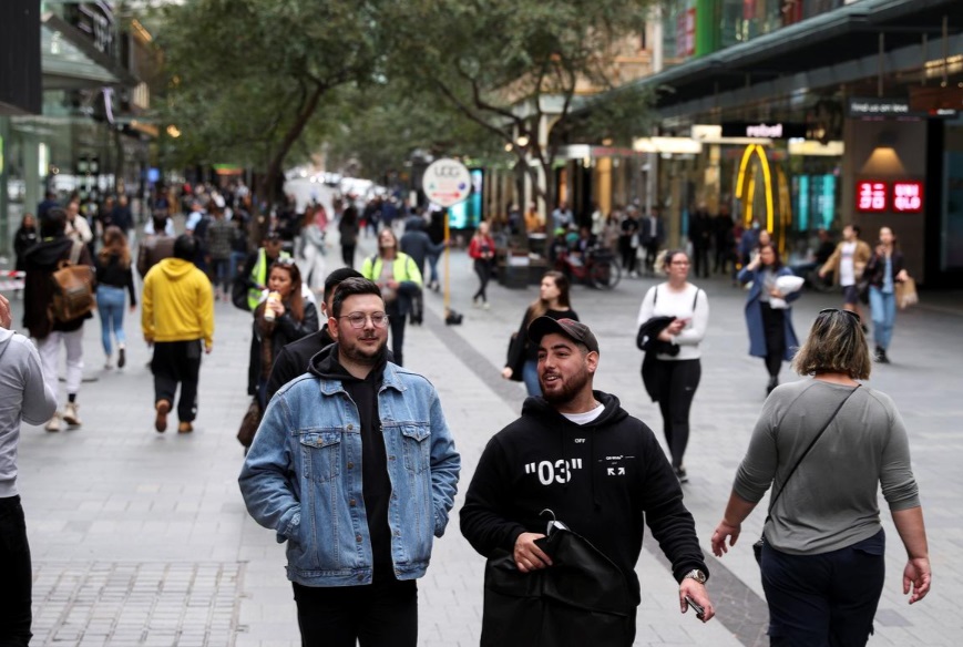 استرالیا: از اتومبیل شخصی استفاده کنید/ جای پارک ایجاد میکنیم کاهش قرنطینه در استرالیا