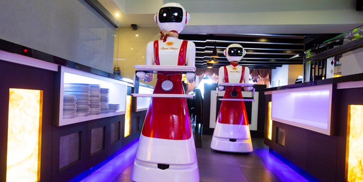 خدمتکاران این رستوران ربات هستند (+عکس)