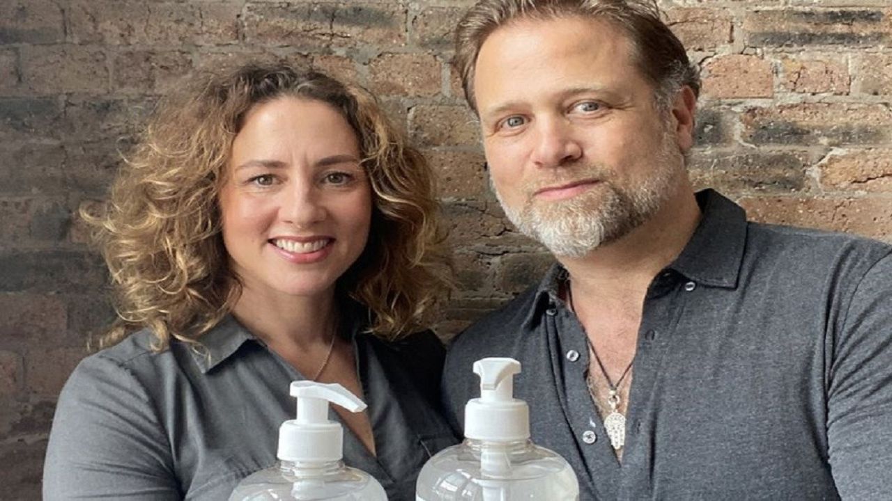 ویروس کرونا، زوج بریتانیایی را میلیونر کرد ویروس کرونا، زوج بریتانیایی را میلیونر کرد