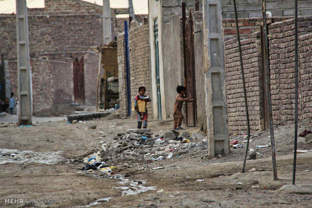 پشتبامخوابی کارگران در تهران: هرشب 50 هزار تومان پشتبامخوابی