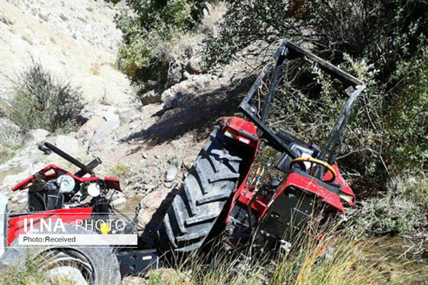 اسنان مرکزی/ راننده بی‌احتیاط باعث مرگ پسر ۵ ساله‌اش شد