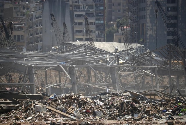 کدام کشورها و چگونه به لبنان کمک کردند؟/ از ارسال سگ تا کمک‌های مالی.