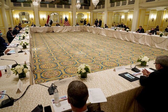 الکاظمی سفرش به واشنگتن را تمدید کرد/ قول مساعد نخستوزیر عراق به شرکتهای آمریکایی الکاظمی