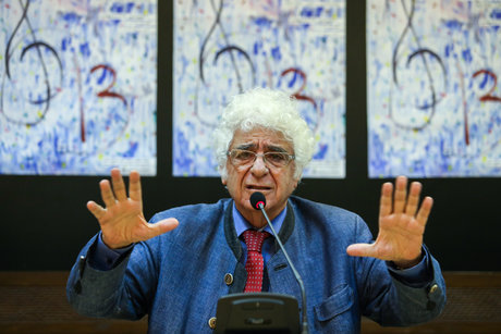 چکناواریان: خودم را زندانی کرده‌ام و شب و روز آهنگ می‌سازم