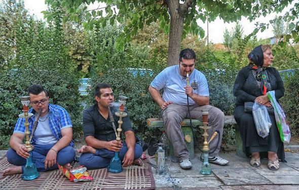 ورزش همگانی عجیب ما ایرانیان! قلیان