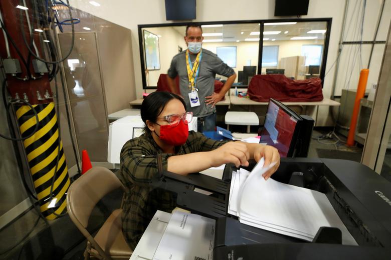 شمارشی آرا در رقابتی سخت و نزدیک (+عکس)