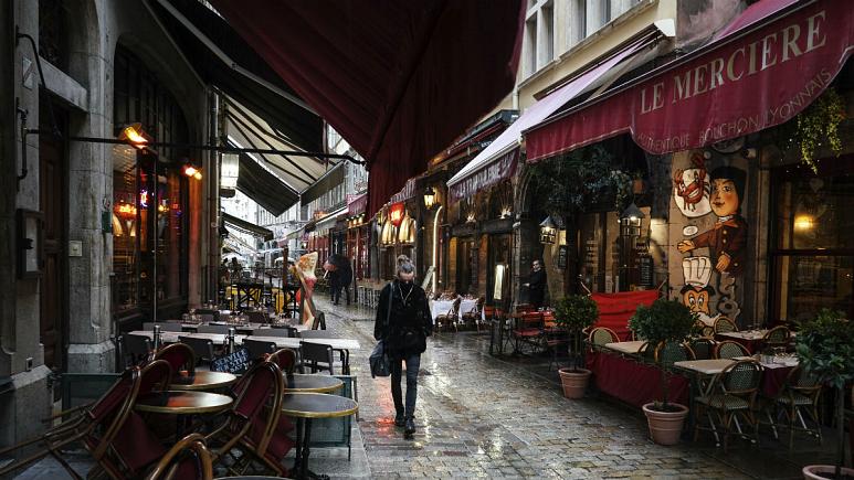 نرخ تورم منفی فرانسه صفر شد/ رشد اقتصادی ۱۸.۲ و بیکاری ۹ درصدی