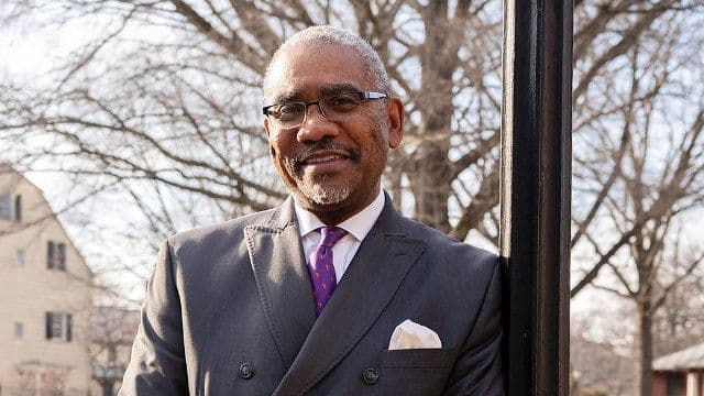 رئیس جدید کمیته امور خارجی مجلس نمایندگان کیست؟/از دیدار با آقای روحانی تا بایکوت سخنرانی نتانیاهو و حمایت از برجام رئیس جدید کمیته امور خارجی مجلس نمایندگان کیست؟/از دیدار با آقای روحانی تا بایکوت سخنرانی نتانیاهو و حمایت از برجام