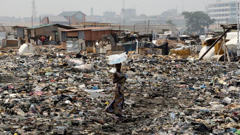 مرکز زباله در غنا