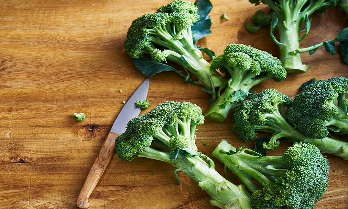 تقویت سلامت استخوان و خون با بهترین منابع غذایی ویتامین K تقویت سلامت استخوان و خون با بهترین منابع غذایی ویتامین K